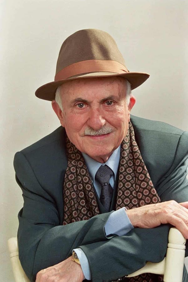 Димитър Кръстев - лечителят създал Дикрасин